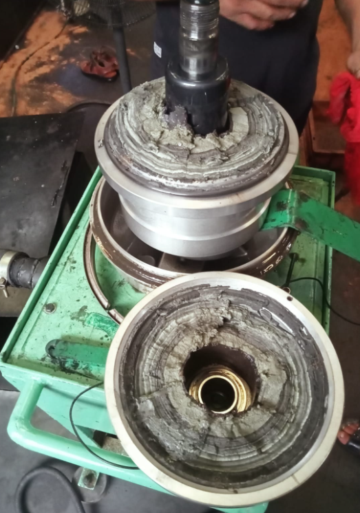 Screenshot from 2025-11-05 17-33-38